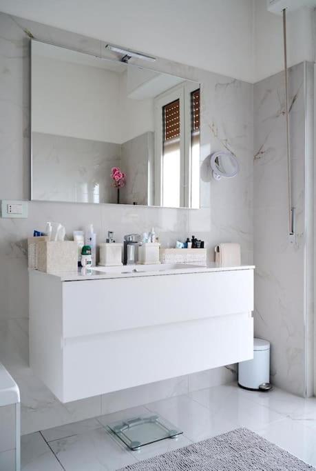 Appartamento Lux 180sqm Flat - Entire Last Floor Milano